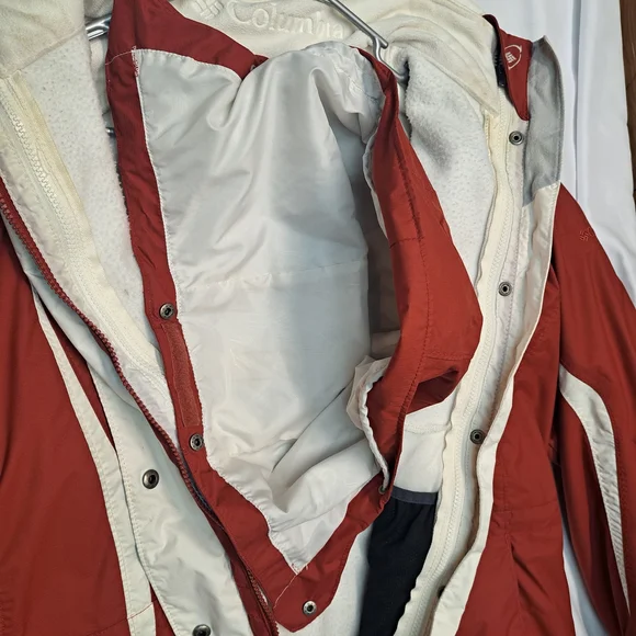 Columbia Jacket Red And White WINTER Coat With Hood Women's Size XL - Picture 8 of 13